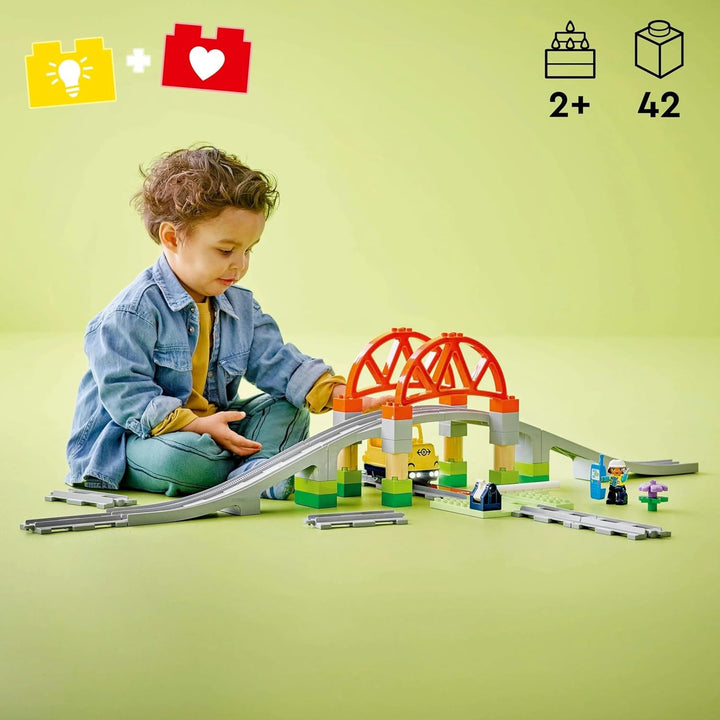 LEGO DUPLO Town Pod de cale ferată și șine - Set de expansiune, cadou pentru copii începând cu 2 ani, set pentru construcție și reconstrucție, set de dezvoltare pentru preșcolari, jucărie educațională 10426