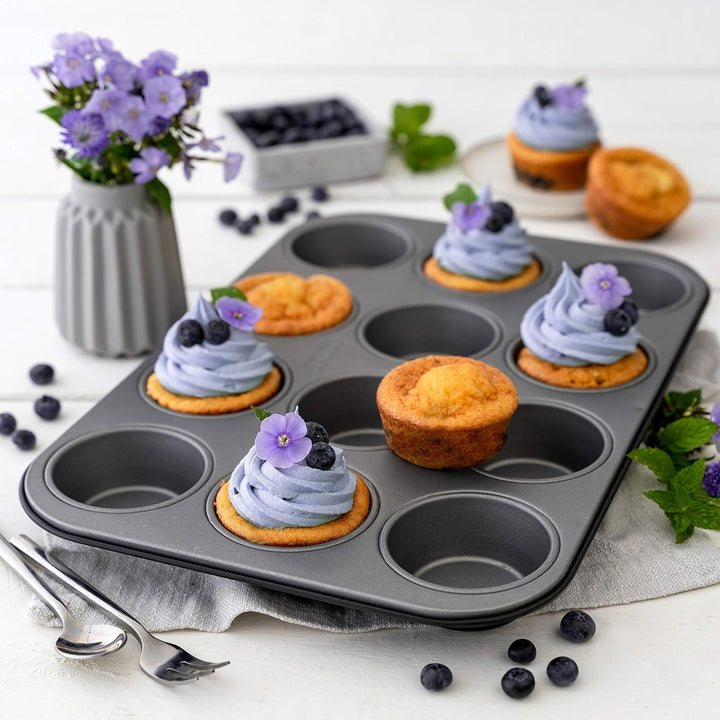 Zenker 12Er Muffinform Energy, Premium-Backform, Für Köstliche Kuchen, Verkürzt Die Backzeit Um Bis Zu 20% (Farbe: Silber/Anthrazit), Menge: 1 Stück, Hellgrau Und Dunkelgrau