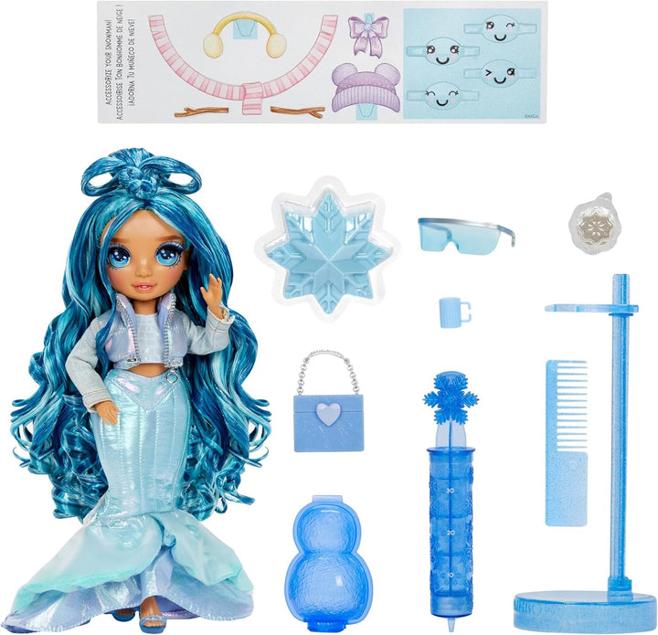 Rainbow High Winter Wonderland - Skyler (albastru) - păpușă de modă de 28 cm, cu zăpadă magică ascunsă care se acumulează cu apă, cu set de om de zăpadă, potrivită pentru copii de la 4-12 ani și colecționari