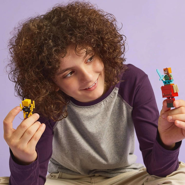 LEGO Minecraft Duelul de lavă din adâncuri, jucărie pentru fanii jocului video, fortăreață cu minifigurine, inclusiv Alex, scheletul Wither, Lohe și Strider, cadou pentru fete și băieți de la 6 ani 21266