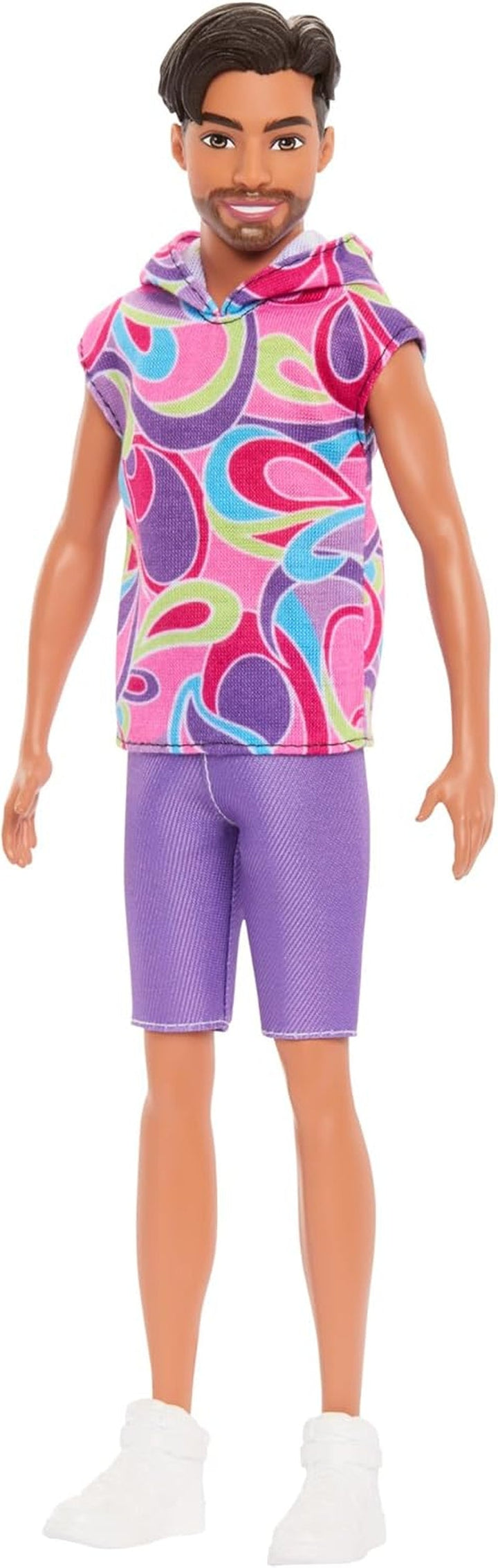 Barbie Fashionistas Ken Doll nr. 227 cu ținută care amintește de aspectul total al părului, păpușă de modă brunetă cu barbă scurtă și fizic subțire, 65th Anniversary Collectible Figure, HRH26