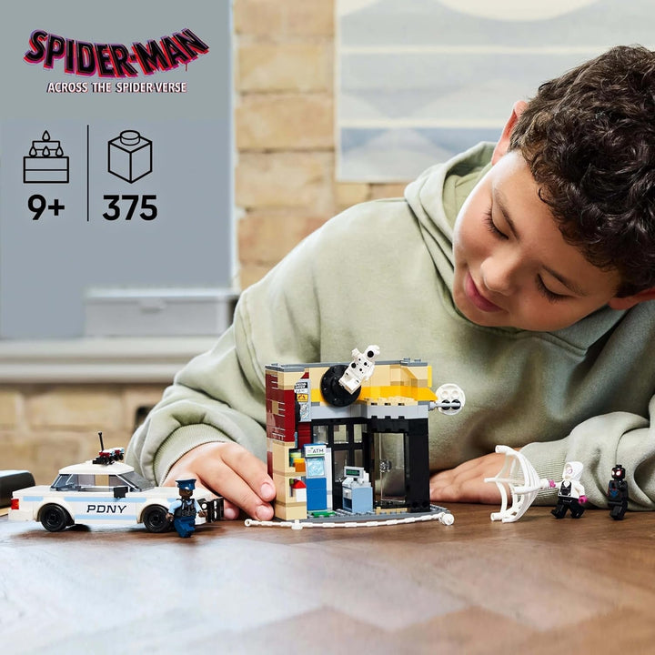 LEGO Marvel Spider-Verse: Miles Morales Vs. Spot - Set de joacă pentru supereroi cu mașină de jucărie - 4 minifigurine și mini-market - Cadou pentru băieți și fete cu vârsta de 9+ 76311