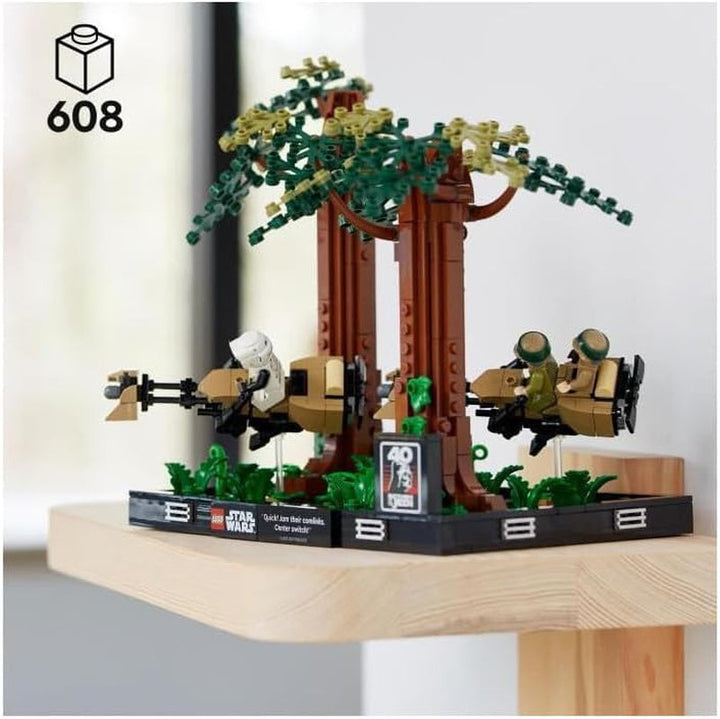 LEGO 75353 Star Wars Pursuit on Endor - Set Diorama, Întoarcerea Cavalerilor Jedi cu Luke Skywalker, Prințesa Leia & Scout Trooper și Speeder Bikes, 40th Anniversary