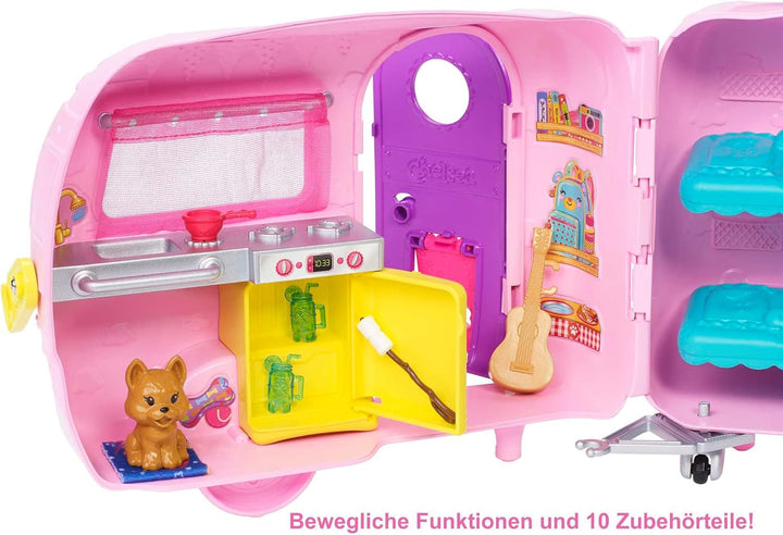 Barbie Chelsea Series, Chelsea Car And Camper Set cu 10+ Barbie Camping Accessories, 1X Chelsea Doll, Teal Car And Pink Mini Camper, Cadouri pentru copii 3+ ani, Fxg90