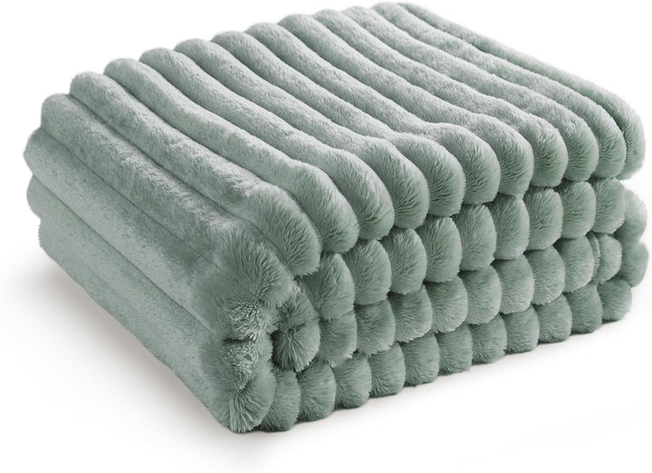 BEDSURE SalbeigrÃ¼n Fleece-Ãœberwurfdecke FÃ¼r Couch â€“ Superweiche, GemÃ¼tliche Decken FÃ¼r Frauen, Niedliche Kleine Decke FÃ¼r MÃ¤dchen, 127 X 152 Cm