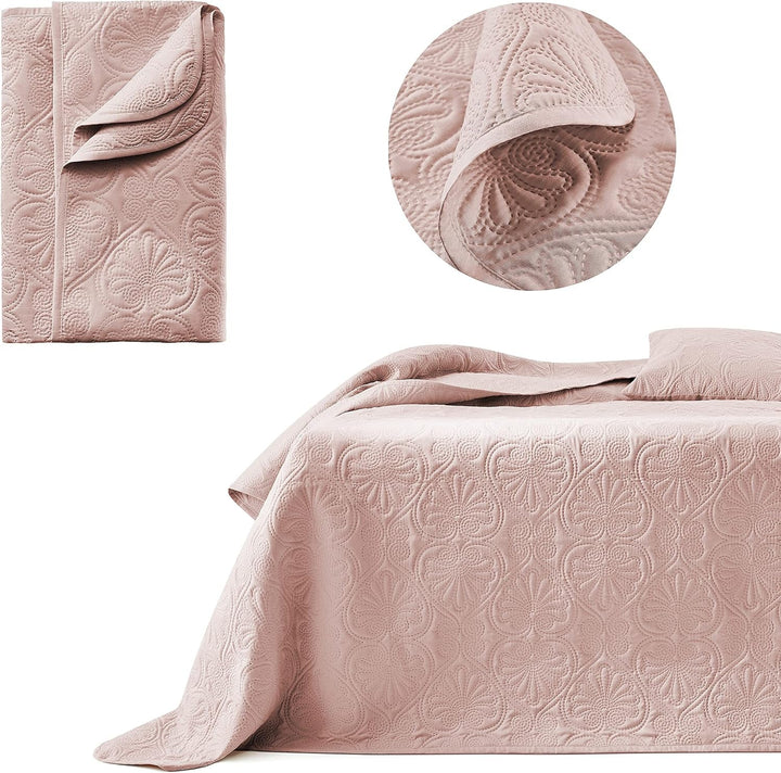 ROOM99 Leila Elegante Tagesdecke in Creme 240 X 260 Cm Vielseitige Wohndecke Als BettÃ¼berwurf Oder SofaÃ¼berwurf Ãœberwurfdecke FÃ¼r Bett Und Sofa Steppdecke Stil Ideal Als Bedspread