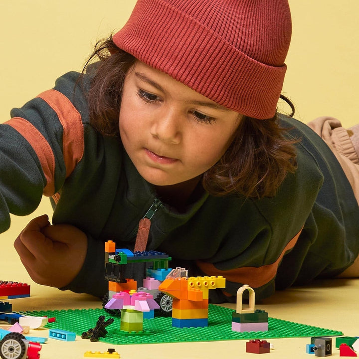 LEGO 11023 Placă de construcție clasică verde, placă de bază pătrată cu 32X32 adâncituri ca bază pentru construcții și pentru alte seturi LEGO