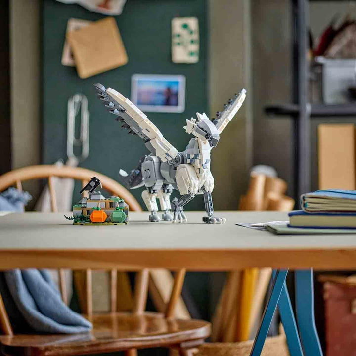 LEGO Harry Potter Hippogriff Buckbeak, jucărie creatură mitică de colecționat, set de joacă creativ pentru copii, cadou pentru băieți, fete și toți fanii 76427