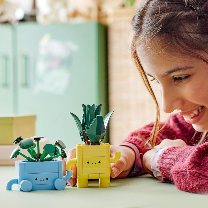 LEGO Botanicals Happy Plants - Set de bricolaj pentru copii cu 2 flori artificiale și 2 ghivece de flori colorate cu fețe de desene animate - Idee de cadou pentru fete de la 9 ani - 10349