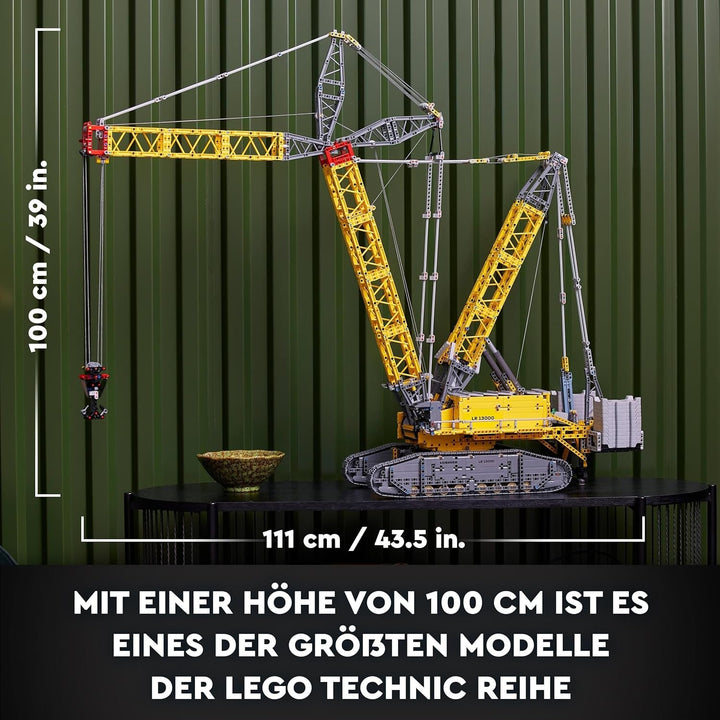 Set macara pe șenile LEGO Technic Liebherr LR 13000, construiește cel mai bun model de vehicul de construcții controlat de la distanță cu aplicația Control+, macara cu sistem de troliu și braț de ridicare, kit model mare pentru adulți 42146