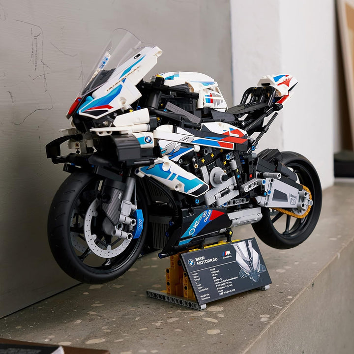 Model de motocicletă LEGO Technic BMW M 1000 RR, kit model pentru adulți, set ca un cadou pentru artizanat pentru bărbați și femei, ca decor pentru casă sau birou 42130